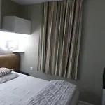 Apartment 4 Pers Av Balcon-parking Gratuit-piscine Int Chauffee-serviettes Et Linge De Lit Compris *