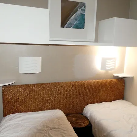 4 Pers Av Balcon-parking Gratuit-piscine Int Chauffee Court Tennis-menage Compris