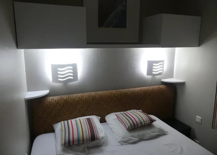 Lejlighed 4 Pers Av Balcon-parking Gratuit-piscine Int Chauffee-serviettes Et Linge De Lit Compris *
