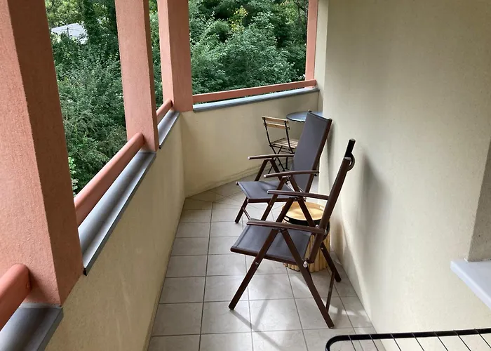 Lejlighed 4 Pers Av Balcon-parking Gratuit-piscine Int Chauffee-serviettes Et Linge De Lit Compris *
