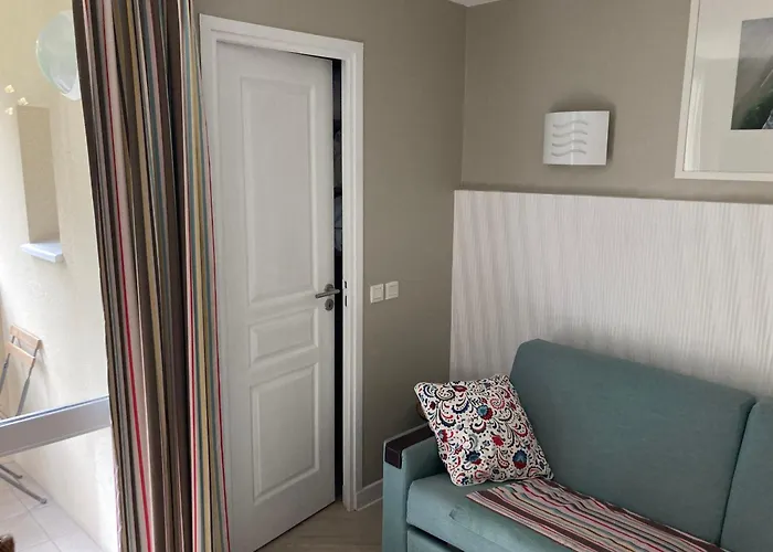 4 Pers Av Balcon-parking Gratuit-piscine Int Chauffee-serviettes Et Linge De Lit Compris Le Touquet